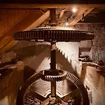 Le Moulin Du Guy, Proche Du Puy Dufou Alojamento de Acomodação e Pequeno-almoço