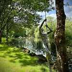 Alojamento de Acomodação e Pequeno-almoço Le Moulin Du Guy, Proche Du Puy Dufou