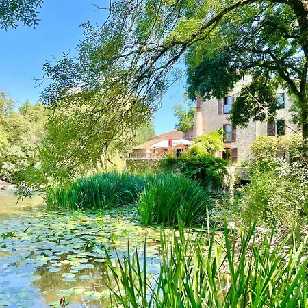 Bed & Breakfast Le Moulin Du Guy, Proche Du Puy Dufou *
