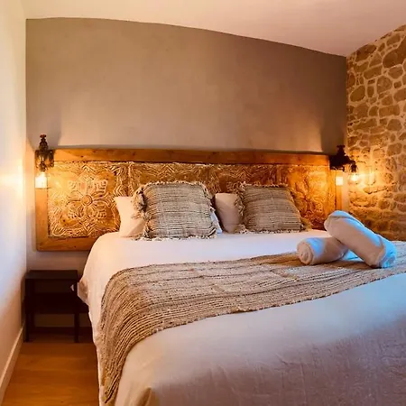 Le Moulin Du Guy, Proche Du Puy Dufou Bed & Breakfast Chanverrie