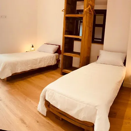 فندق مبيت وإفطار Le Moulin Du Guy, Proche Du Puy Dufou 3*