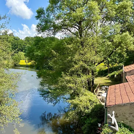Le Moulin Du Guy, Proche Du Puy Dufou