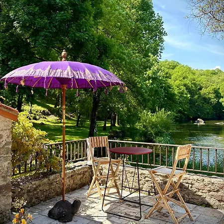 Bed & Breakfast Le Moulin Du Guy, Proche Du Puy Dufou *
