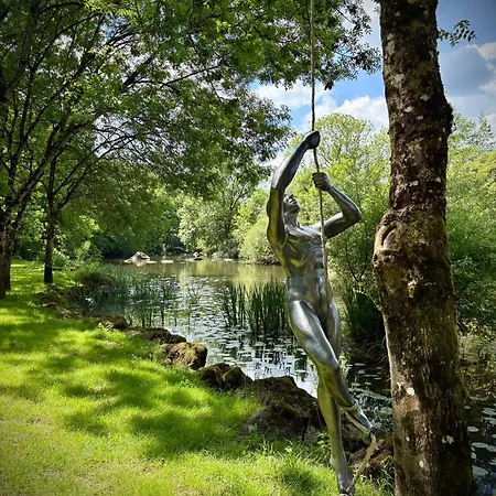 住宿加早餐酒店 Le Moulin Du Guy, Proche Du Puy Dufou