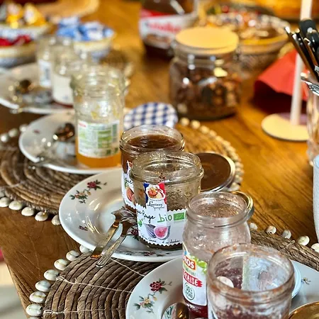 Le Moulin Du Guy, Proche Du Puy Dufou Chanverrie