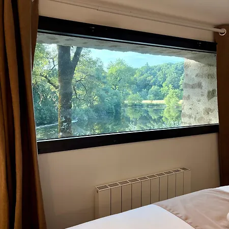 住宿加早餐酒店 Le Moulin Du Guy, Proche Du Puy Dufou Chanverrie