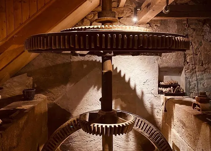 Le Moulin Du Guy, Proche Du Puy Dufou Couette-café