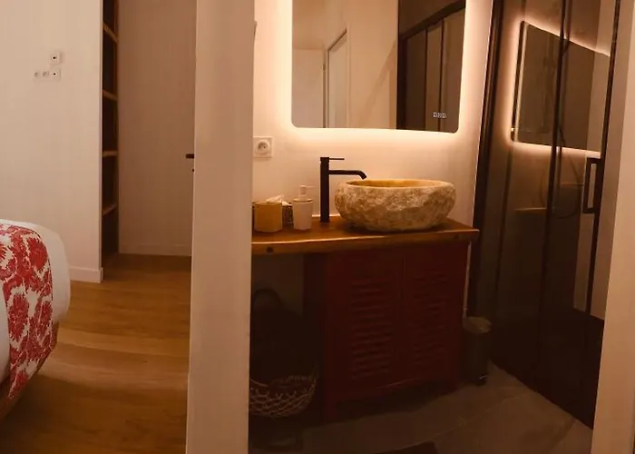 Le Moulin Du Guy, Proche Du Puy Dufou