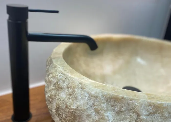 Couette-café Le Moulin Du Guy, Proche Du Puy Dufou Chanverrie