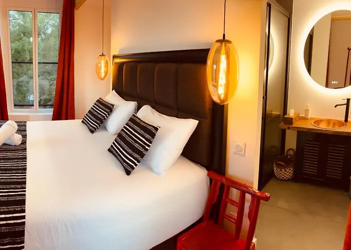 Le Moulin Du Guy, Proche Du Puy Dufou Chanverrie