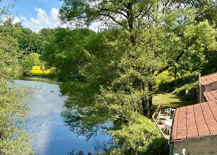 Le Moulin Du Guy, Proche Du Puy Dufou