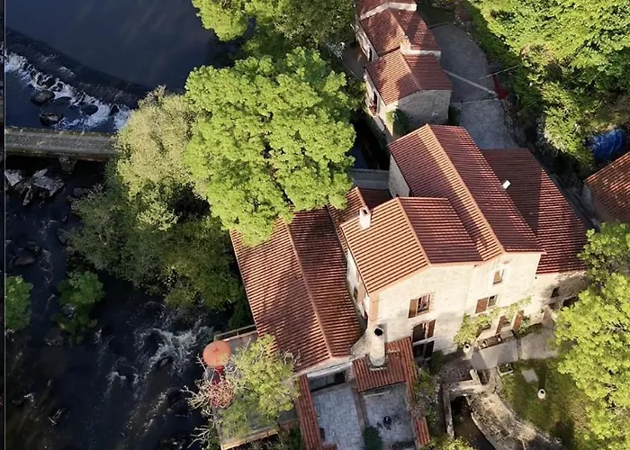 Le Moulin Du Guy, Proche Du Puy Dufou Chanverrie
