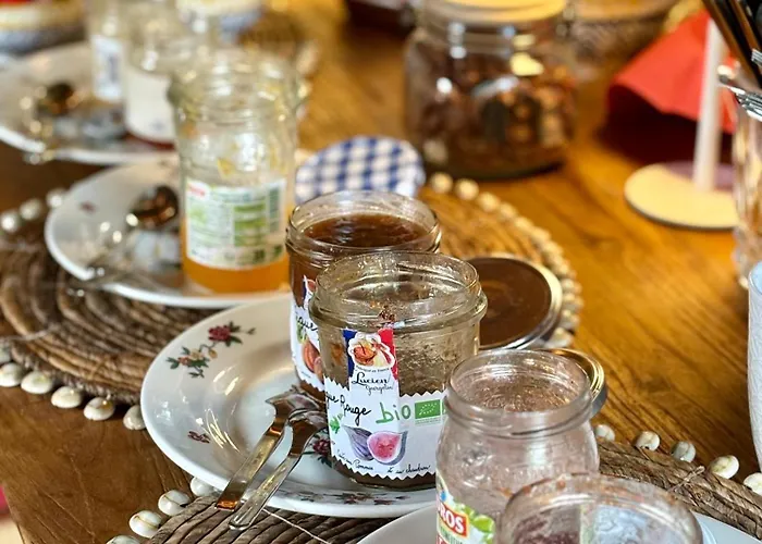 Le Moulin Du Guy, Proche Du Puy Dufou Chanverrie